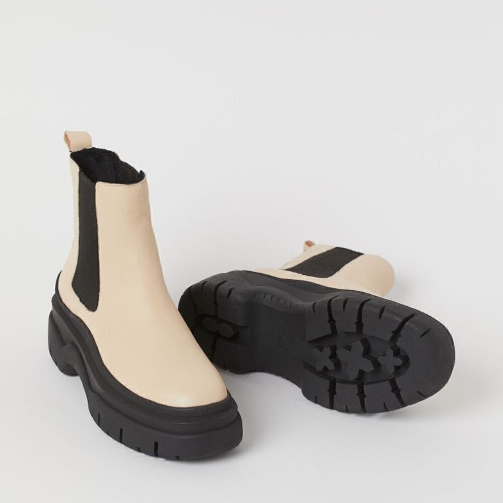 H&M Leather Chelsea Ankle Platform Pull On Moto Booties size 39EU/9US
